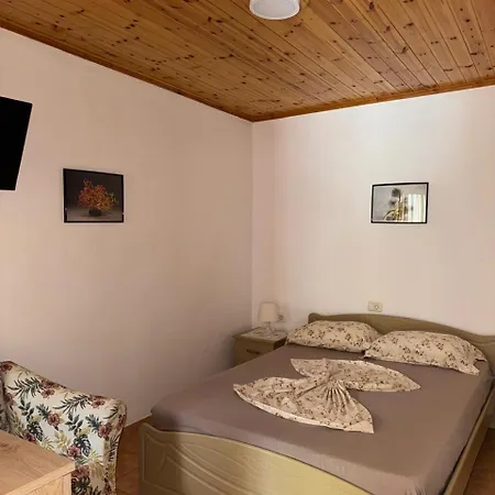 Apartment Mustafaraj *