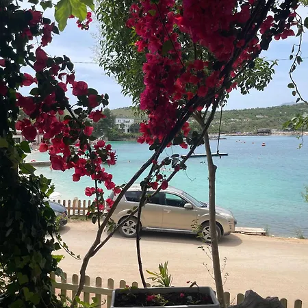 Mustafaraj Апартаменты