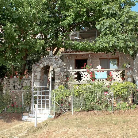 Mustafaraj Ksamil